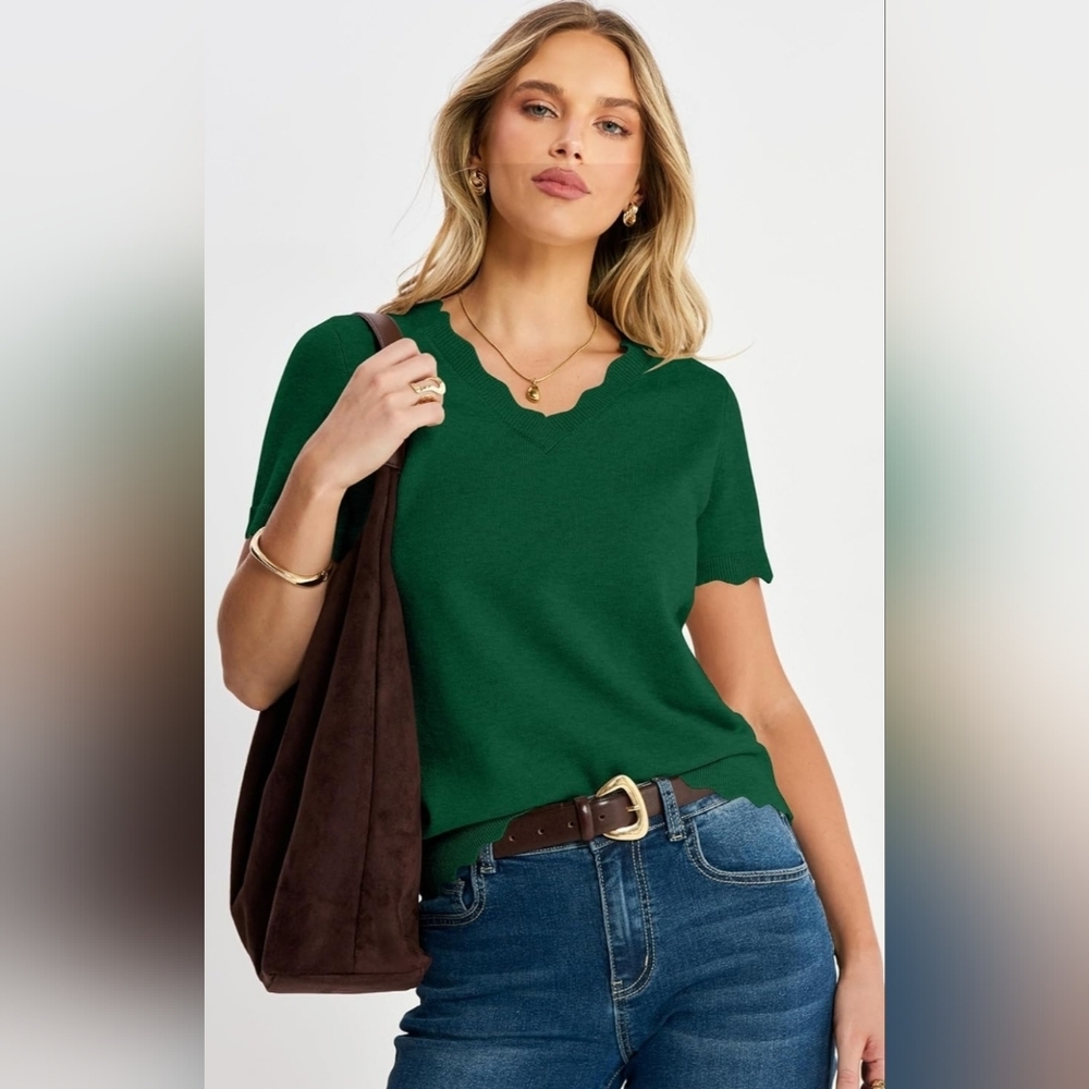 Green Scalloped V-Neck Ribbed Knit Short Sleeve Sweater Top | NWT | Size Large - Picture 2 of 6